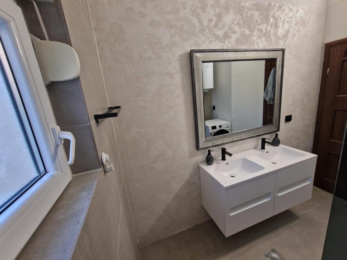 צלינה Big Panorama Villa, For 21 Person In Omis מראה חיצוני תמונה